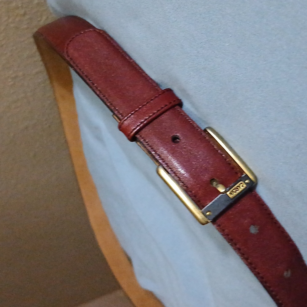 Pierre Cardin Sleek Leather Calfskin Belt Reddish Brown Perfect